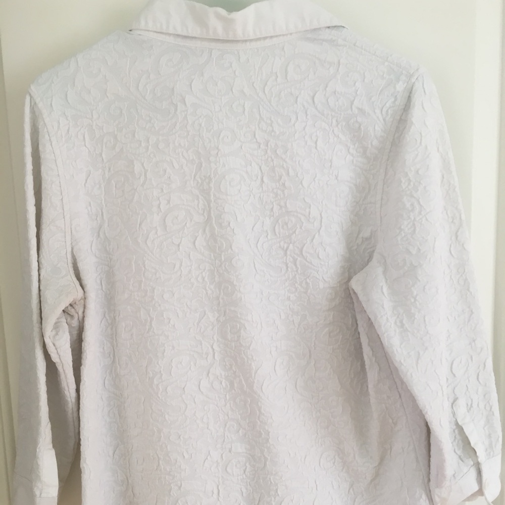 White button blouse - Picture 4 of 5